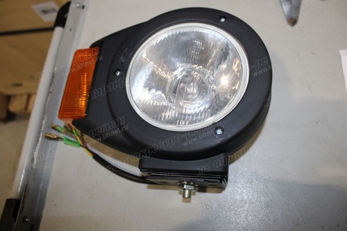 Фонарь передний правый основной 42B0058
