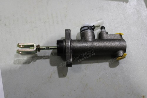 Цилиндр тормозной главный 281E5-42101