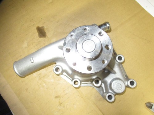 Насос водяной ISUZU 4JG2 Z-8-97028-590-0/1558621