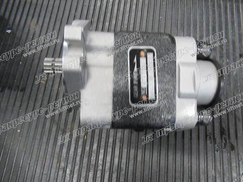 Насос гидравлический 117M7-10401