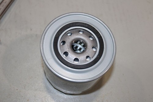 Фильтр масляный двигателя LR4105