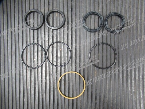 Ремкомплект цилиндра рулевого управления 04433-20080-71