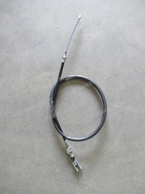Трос ручного тормоза левый 47405-33240-71