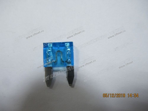 Предохранитель плавкий 15A 22N52-42331