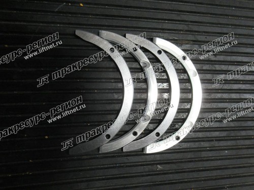 Полукольцо  упорное коленвала YC6108G