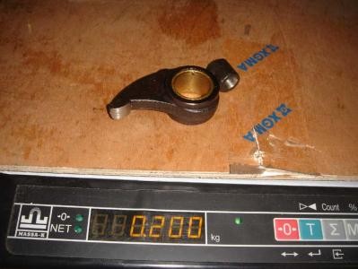 Коромысло впускного клапана YC6108G