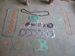Набор прокладок двигателя 1-87812-266-1