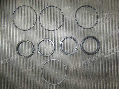 Ремкомплект гидравлического цилиндра 04433-30110-71