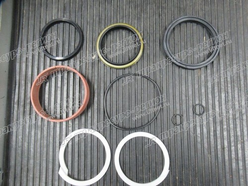 Ремкомплект цилиндра подъема 04652-30270-71