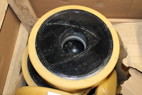 Колесо грузовое 8428131