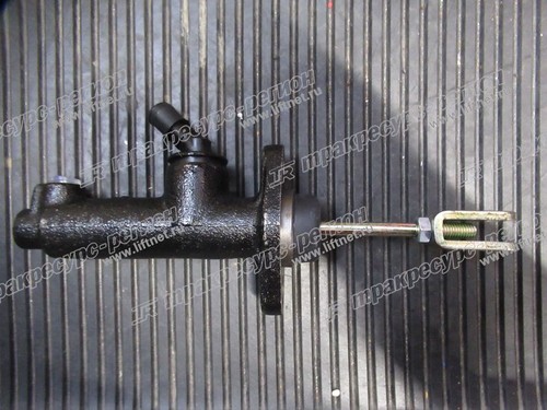 Главный тормозной цилиндр 91A46-10100