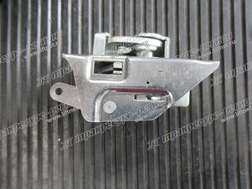 Замок двери правый 522A5-30601