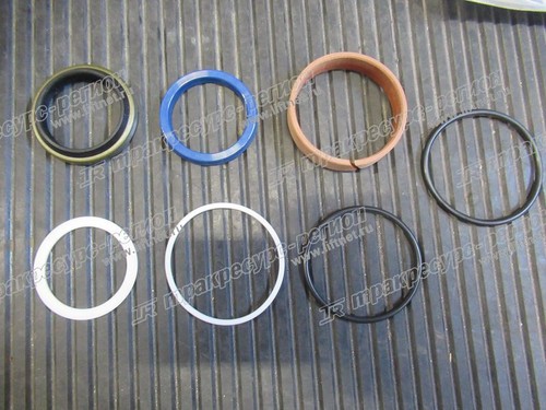 Ремкомплект гидроцилиндра 04654-30370-71