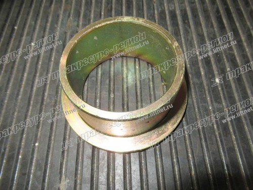 Втулка сочленения нижняя CDM833