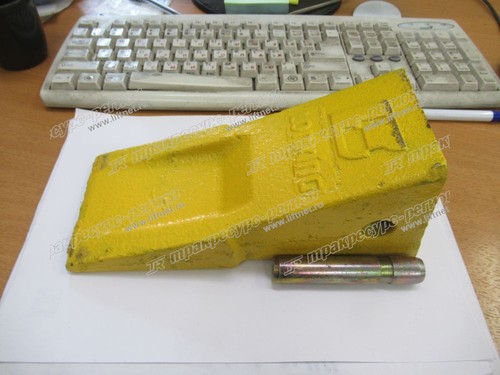 Зуб ковша CDM833