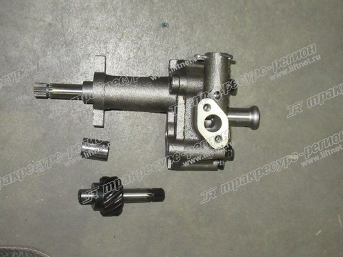 Насос масляный Z-1-13100-204-0