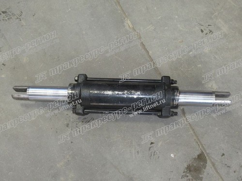 Цилиндр рулевой 3EB-64-51110