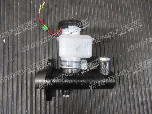 Цилиндр тормозной главный MY012-8351-00