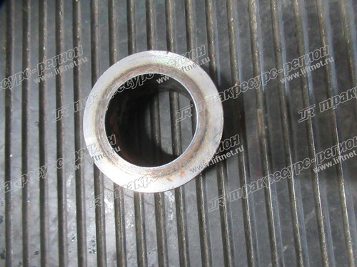 Втулка 61252-16600-71