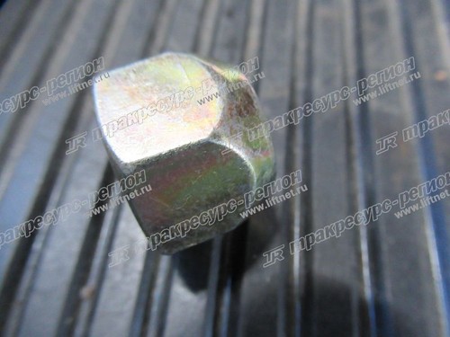 Гайка 90170-18004-71