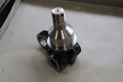 Кулак поворотный левый 57P12-40311