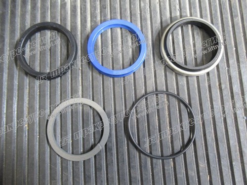 Ремкомплект гидроцилиндра 04654-30200-71