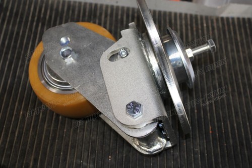 Колесо с кронштейном крепления 51222048