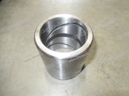 Втулка пальца нижняя 30811102005