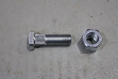 Шпилька управляемого моста C1W01-22101