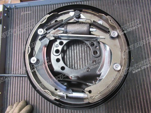 Сервотормоз в сборе правый C0Q01-02001