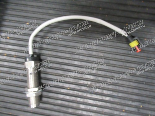 Датчик оборотов двигателя