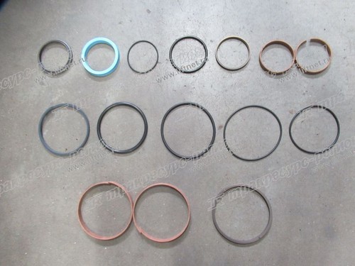 Ремкомплект цилиндра подъема CDM835