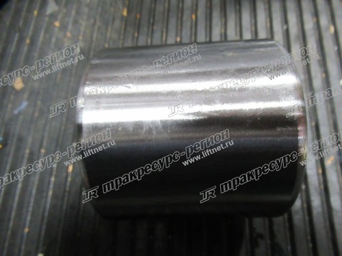 Втулка балансира 60905000048