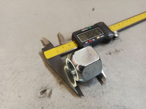 Гайка колеса 36400100023