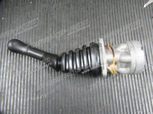 Джойстик правый 60300008133