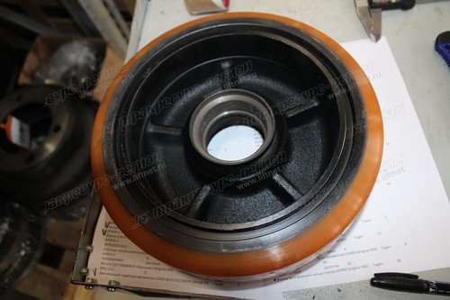 Колесо опорное 0029902329