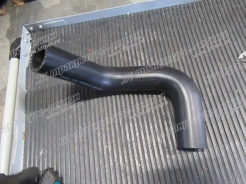 верхний патрубок радиатора