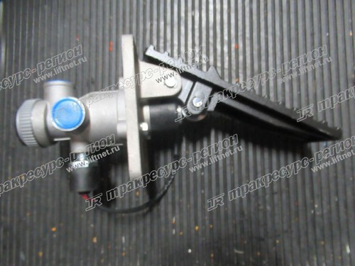 пневматический тормозной клапан в сборе