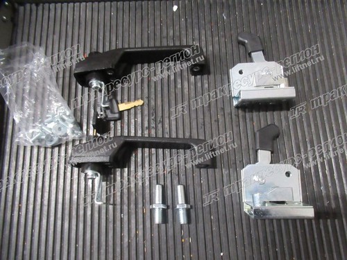 замок двери в сборе