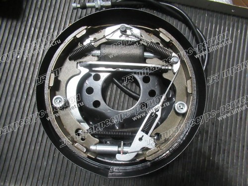 Сервотормоз левый в сборе E2DEC69AB