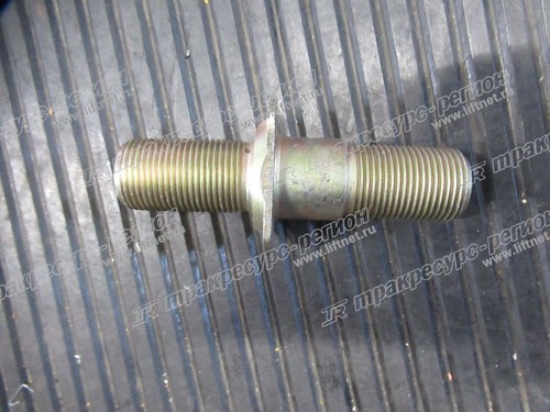 Шпилька ступицы ведущего моста 8799D7356