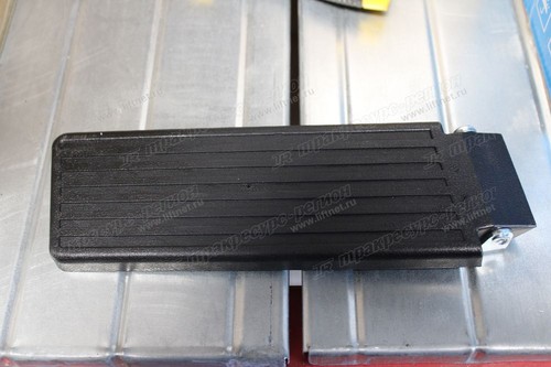 Накладка педали газа E049E5F09