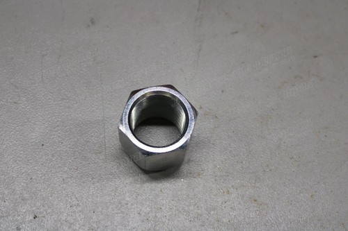 Гайка FD82806BF