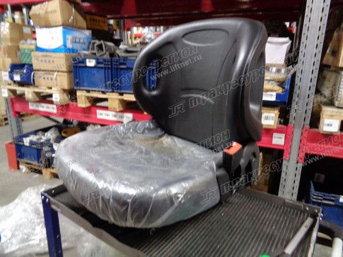 Сиденье E2F1D95BD