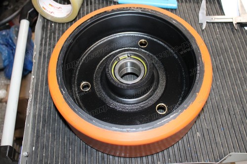 Колесо опорное 285x100 (42) VUL