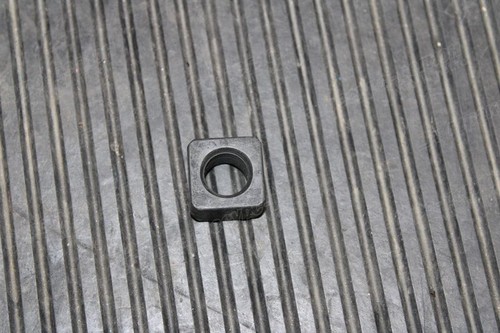 Гайка крепления башмака гусеницы 60206000171