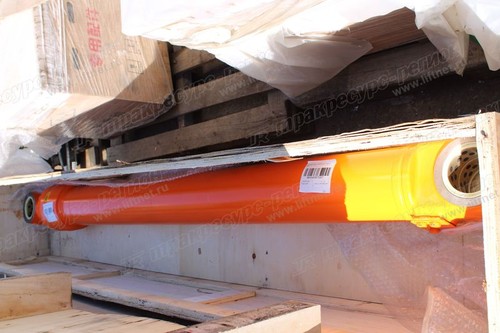 Цилиндр стрелы 16606061240