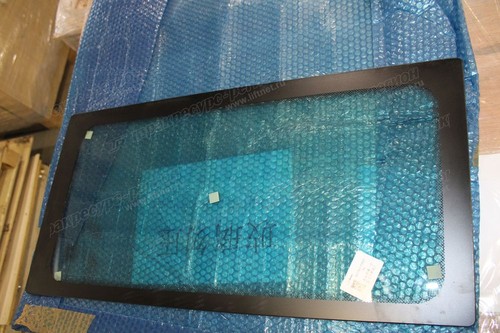 Стекло левое  302490043027