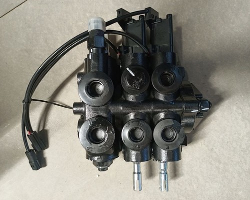 Гидрораспределитель двухсекционный E0A292099