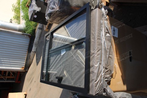 Стекло правое (форточка) LG833G